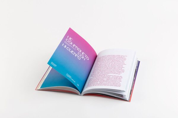 «Contingencias. Modos de habitar. Disidencias». Libro conmemorativo de +Arte